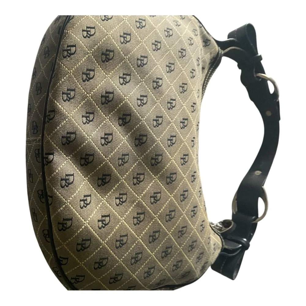 DOONEY & BOURKE-SIGNATURE CANVAS HOBO BAG-K6373964